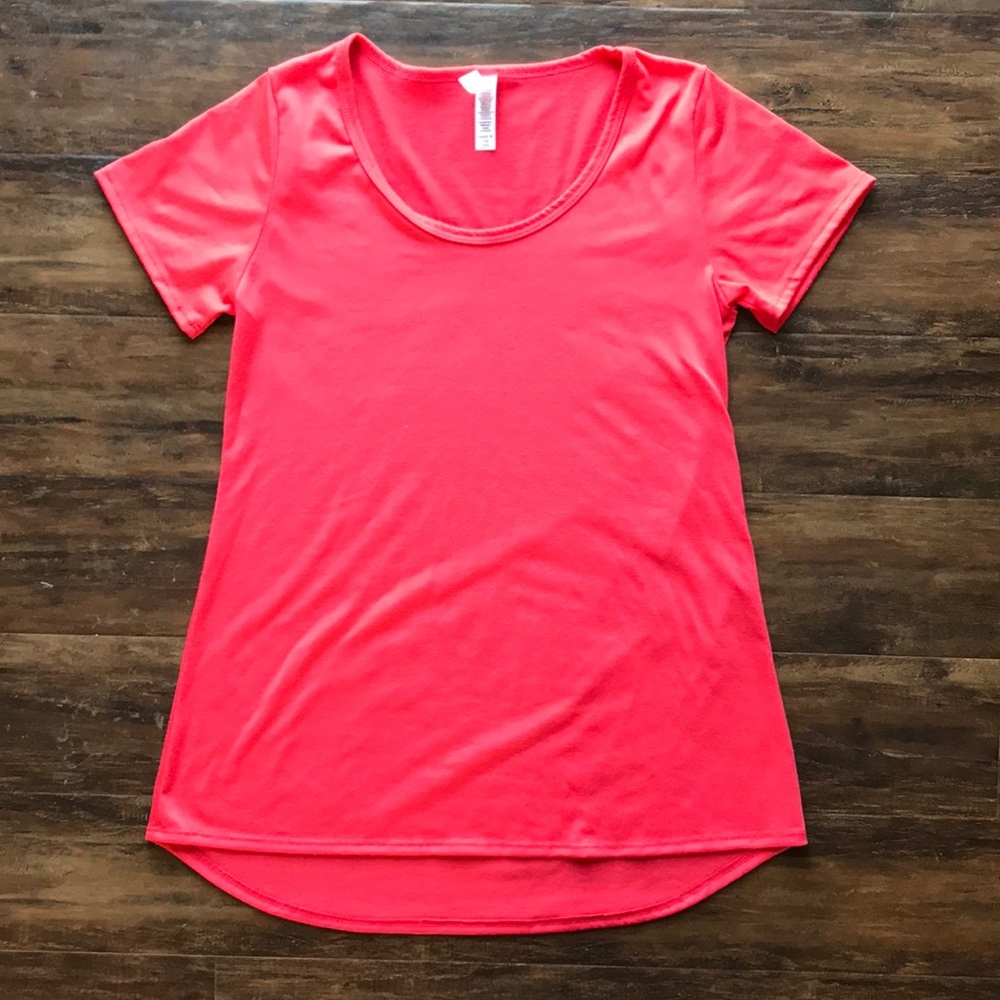 LuLaRoe XXS Salmon T Shirt